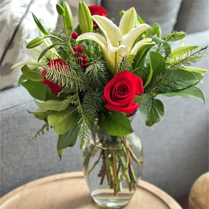 Sparkling Snowflakes Bouquet –  Flover, Wallington NJ