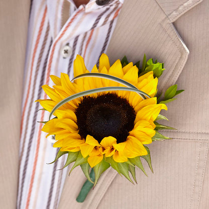 Free Spirit Boutonniere –  Flover, Wallington NJ